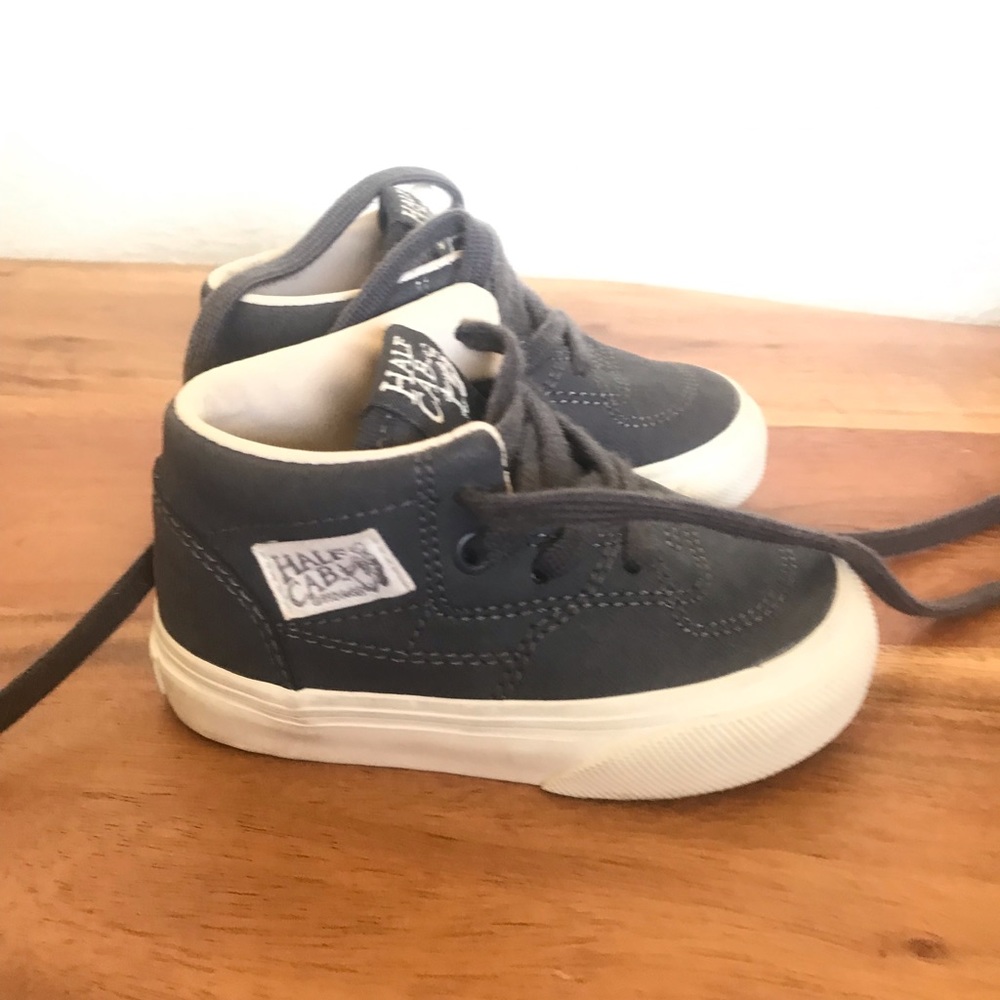 Vans sz 4.5 baby/toddler half cab sneakers